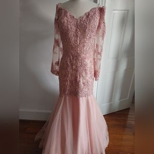 Rose Dress / Quinceañera Dress / Prom Dress / Ball Gown